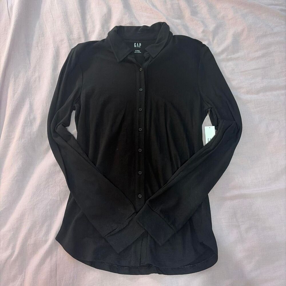 Gap Women's Black Shirt